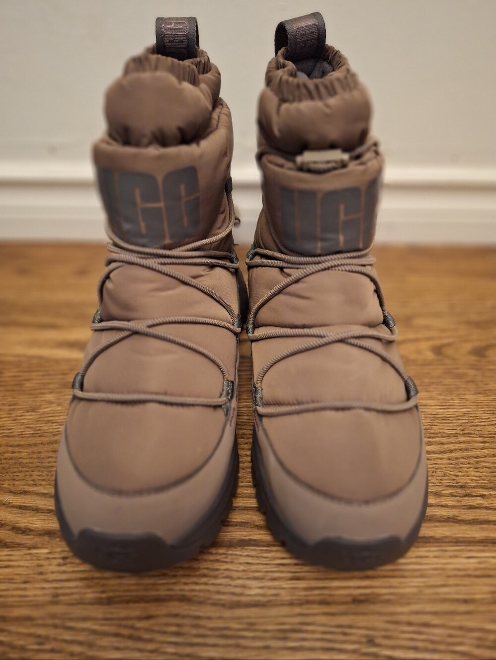 UGG Women’s Size 9 Yose Puffer Winter Boots | Like New